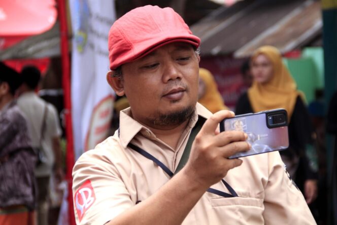 
 Idul Fitri: Antara Sukacita dan Kepiluan, Simbol Kemenangan dan Kesucian