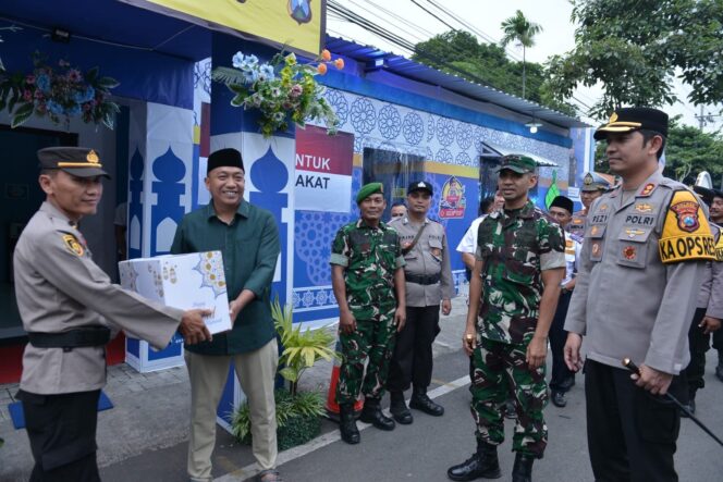 
 Kapolres, Kodim dan Bupati Situbondo Tunjukkan Sinergi Solid Amankan Mudik 2025