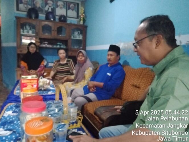 
 Saat Kadisnaker Situbondo, Holil Berada di Rumah Sahyati di Desa Jangkar