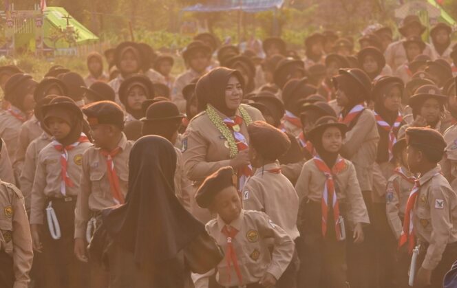 
 Jambore Baranala ke VI Ranting Bungatan Resmi Dibuka, Kak Ulfi Ajak Saling Menghargai, Bekerja Sama dan Peduli Lingkungan Sekitar 