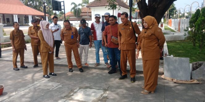 
 Pendopo Pate Alos Besuki Penuh Dengan Nilai Sejarah, Wabup Ulfiyah Ajak Masyarakat Tetap Jaga Kebersihan dan Fasilitas yang ada