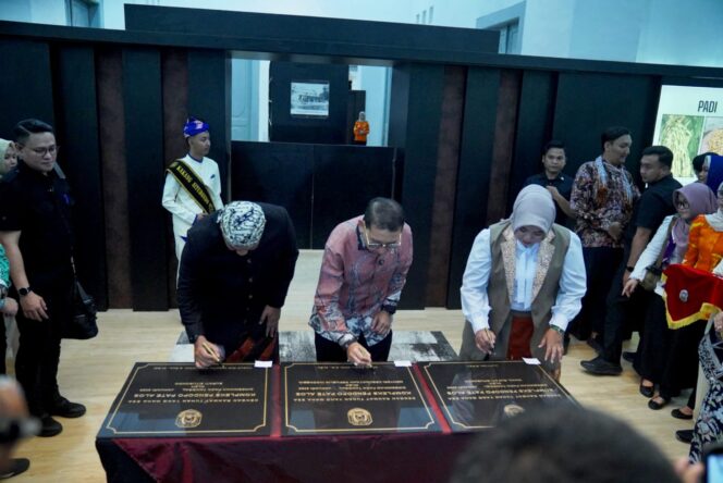 
 Fadli Zon Resmikan Pendopo Pate Alos, Awal Penataan Kota Tua Besuki