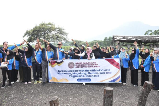 
 Wakil Bupati Situbondo Ulfiyah Dampingi Tim Brudifa Explore Wisata Situbondo